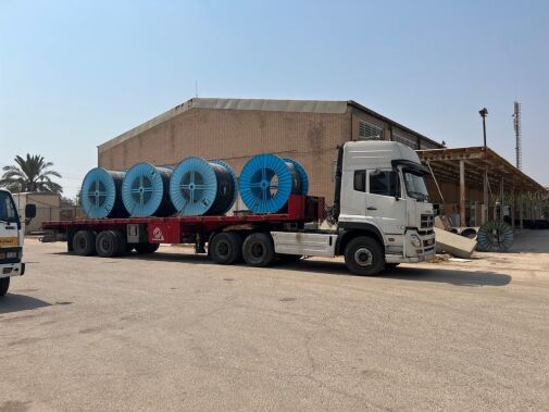 Loading, transporting and unloading cables